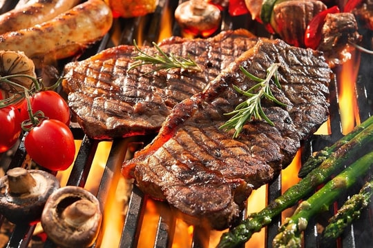 Thói quen ăn uống của hai mẹ con bị ung thư