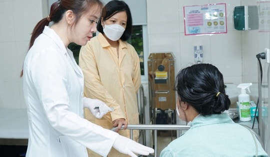 Thường xuyên đau miệng, người phụ nữ ở Hà Nội bất ngờ được chẩn đoán ung thư bờ lưỡi