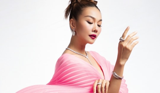 Bộ trang sức gần 10 tỉ đồng của Thanh Hằng