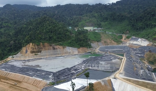 Vàng Phước Sơn xin thăm dò trong rừng tự nhiên: Huyện đổi ý đồng ý