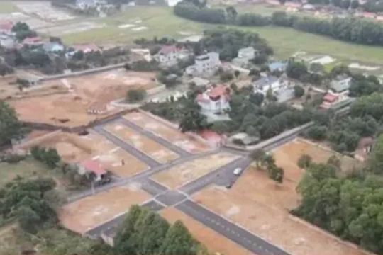 Cả 100 triệu đồng/m2 đất chăn trâu, thả gà: "Được ăn cả, ngã mất ít tiền cọc"