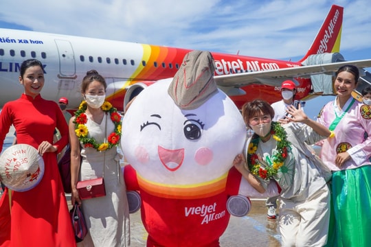 Hơn một thập kỷ bay vì giấc mơ của triệu người dân Việt Nam và khu vực