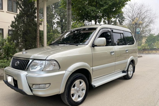 Ba mẫu ô tô cũ giữ giá kỳ lạ trên thị trường Việt Nam