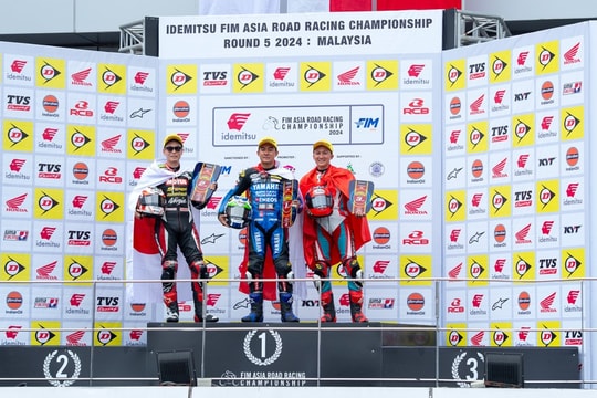 Lá cờ Việt Nam lần thứ ba được giương cao trên đấu trường Châu lục trong khuôn khổ Giải đua xe Mô tô Châu Á 2024