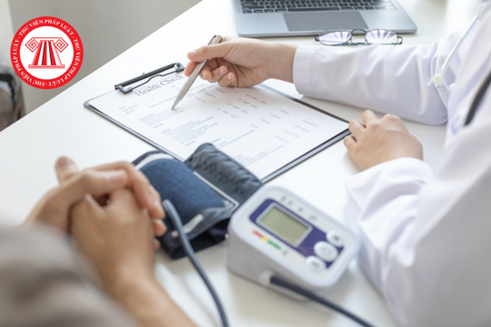 Trách nhiệm tổ chức khám sức khỏe định kỳ hằng năm đối với lao động thuê lại là bên thuê lại lao động hay bên cho thuê lao động?