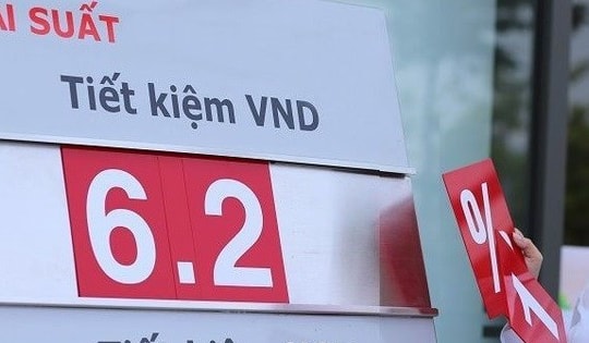 Ngân hàng liên tục tăng lãi suất tiết kiệm