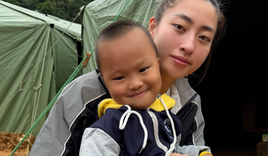 Lương Thùy Linh nhận bảo trợ cho 2 em bé mất cha mẹ ở Cao Bằng