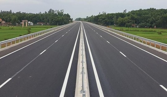 Triển khai cao điểm “500 ngày đêm thi đua hoàn thành 3000 km đường bộ cao tốc"