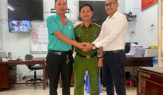 Tài khoản bỗng nhận được 660 triệu đồng, tài xế taxi lập tức tìm cách trả lại