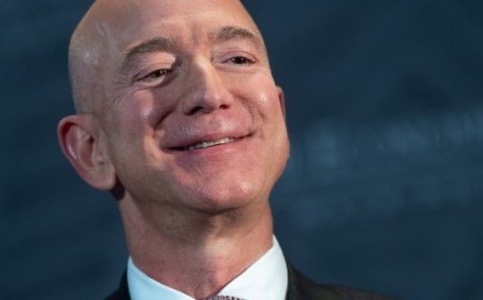 Muốn làm giàu, học ngay 3 thói quen giúp Jeff Bezos tạo ra khối tài sản hơn 200 tỷ USD