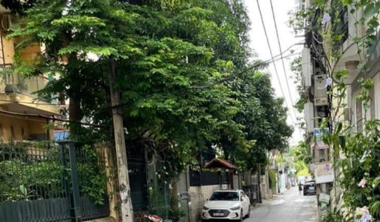Môi giới 'đỏ mắt' tìm nhà tiền tỷ trong ngõ cho khách đặt hàng
