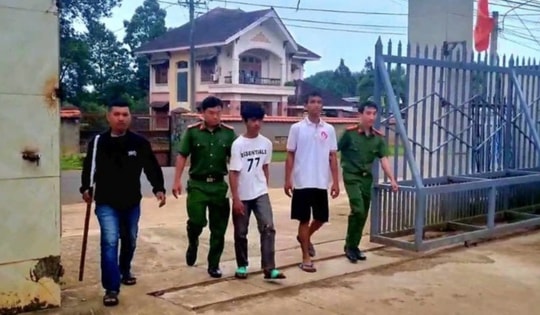 Rủ cháu ruột chém người vì ghen tuông