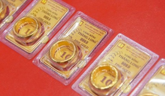 Chuyên gia dự báo: Giá vàng nhẫn sẽ còn tăng mạnh trong cuối năm 2024 và năm 2025