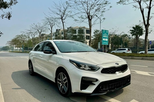 Những mẫu sedan hạng C đời cũ, giá dưới 500 triệu đáng mua nhất lúc này