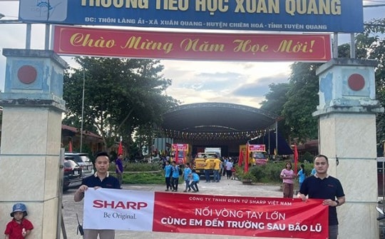 Sharp Việt Nam  tích cực đồng hành hỗ trợ người dân bị ảnh hưởng bởi bão lũ