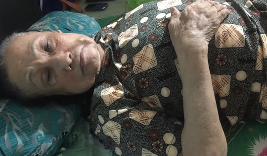 Số phận đáng thương của nữ nghệ sĩ Việt sống bằng nghề làm móng dạo, mới bị ngã trong nhà vệ sinh