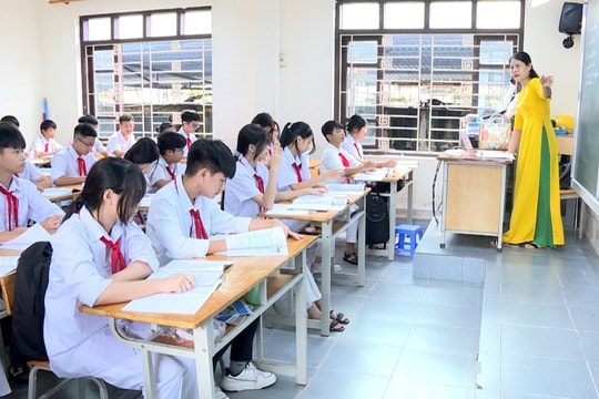 Miễn học phí cho học sinh, hỗ trợ xây, sửa chữa nhà ở, trục vớt tàu thuyền, nâng mức chuẩn trợ giúp xã hội