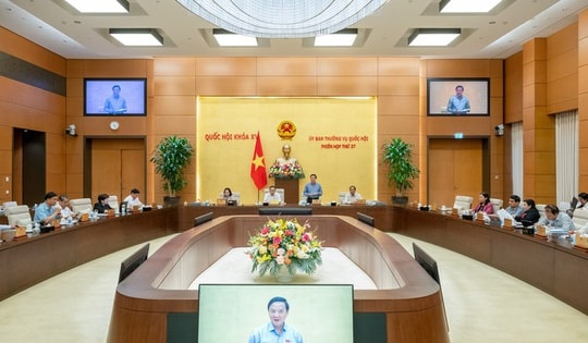 Chủ tịch Quốc hội: "Cần theo dõi sát sao về huy động vốn, về vay để bảo đảm giảm tối đa nợ xấu"