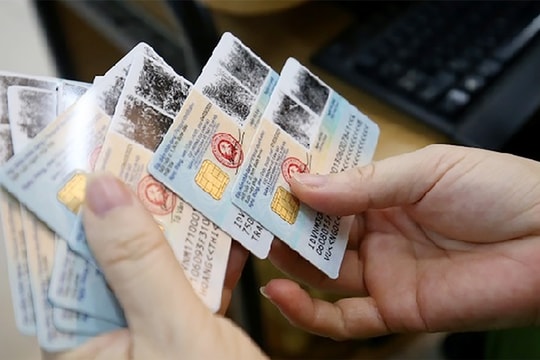 Làm giả căn cước để lừa đảo thì có bị truy cứu cả 02 tội lừa đảo và tội làm giả giấy tờ?