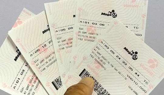 Vietlott bất ngờ thông báo, một người chơi cùng lúc trúng tới 4 giải đặc biệt