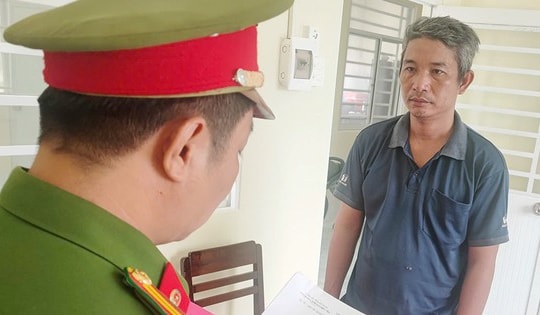 Khởi tố con nợ tạt xăng đốt chủ nợ