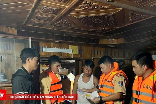 Bắt giữ 2 tàu khai thác cát trái phép trên sông Hồng