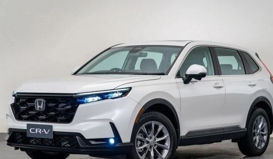Giá lăn bánh Honda CR-V rẻ chưa từng có, Mazda CX-5 gặp lo lắng lớn về doanh số