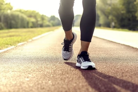 Đi bộ hơn 4.000 bước mỗi ngày có thể giảm nguy cơ tử vong