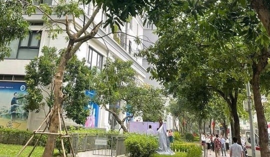 Hà Nội: Bé trai rơi từ tầng cao chung cư xuống đất, tử vong thương tâm