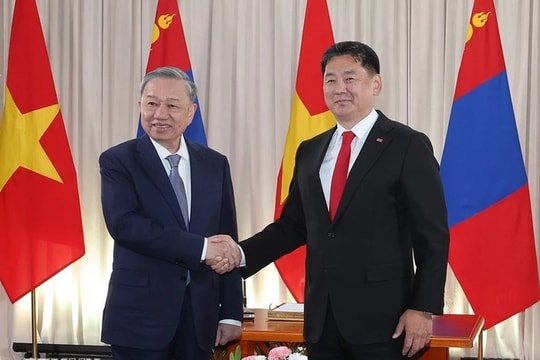 TUYÊN BỐ CHUNG VỀ THIẾT LẬP QUAN HỆ ĐỐI TÁC TOÀN DIỆN VIỆT NAM - MÔNG CỔ