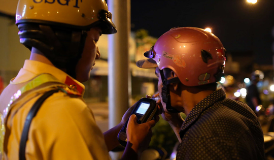 Điểm mới về mức phạt vi phạm nồng độ cồn, trừ điểm bằng lái xe, quy định mới sắp áp dụng hàng triệu tài xế nên biết