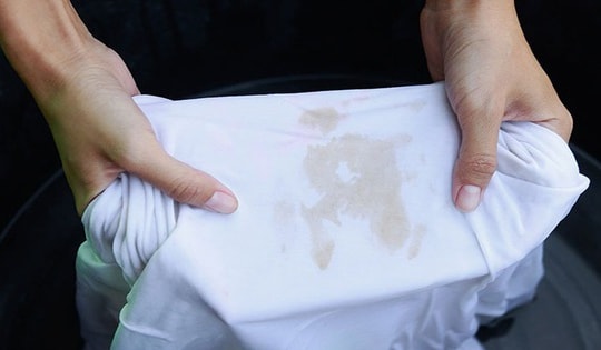 Có 1 loại quần áo bẩn tuyệt đối không được bỏ vào máy giặt sấy, cháy nổ có ngày!