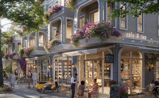 Không gian mua sắm sôi động tại nhà phố quảng trường đầu tiên tại Nghệ An