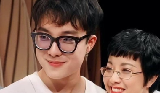 Con trai Công Lý - Thảo Vân: Bạn gái của em lâu không đến chơi, mẹ sẽ nhắc