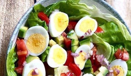 Chọn loại trứng gà này và làm theo cách sau mới có được nhiều món ngon bắt mắt