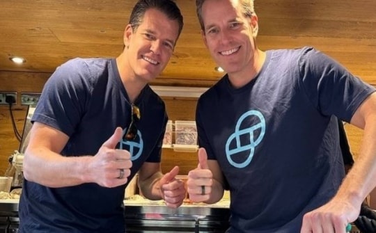 Cặp song sinh đi buôn tiền ảo lãi hơn 600.000%: Từng kiện Mark Zuckerberg, lấy tiền bồi thường đi mua Bitcoin rồi thành tỷ phú