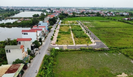 Sở TN&MT Hà Nội nói gì về tình trạng thổi giá, bỏ cọc đấu giá đất?