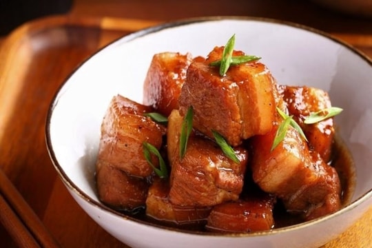 Ăn thịt kho tàu thường xuyên có nguy cơ ung thư?