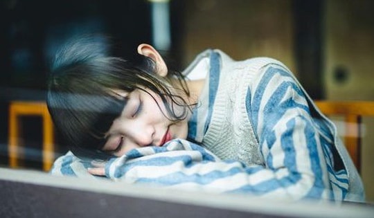 Chỉ cần đi ngủ vào khung giờ này, bệnh tật “không dám bén mảng”, lão hóa tự động tránh xa