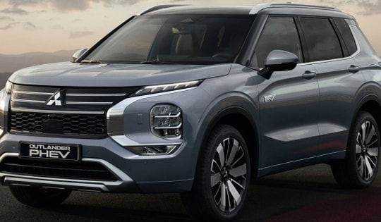 Xe gầm cao Mitsubishi Outlander 2025 giá chỉ gần 700 triệu đồng, cùng Mazda CX-5, Honda CR-V so kè doanh số ra mắt tại Châu Âu có gì đặc biệt?