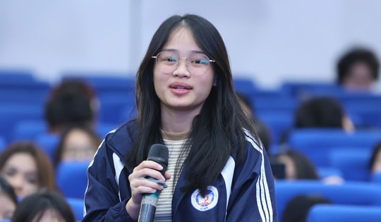 ‘Giấy thông hành’ giúp sinh viên xin việc ngành tài chính, ngân hàng