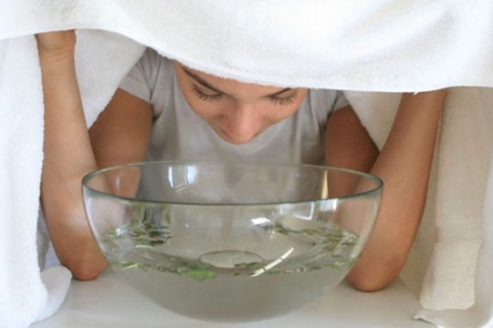 Có nên xông hơi mặt mỗi ngày?