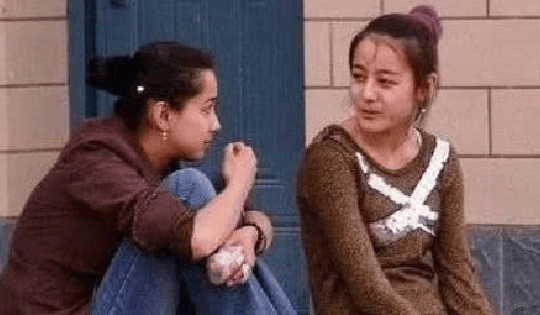 Bức hình không phải ai cũng biết của Địch Lệ Nhiệt Ba