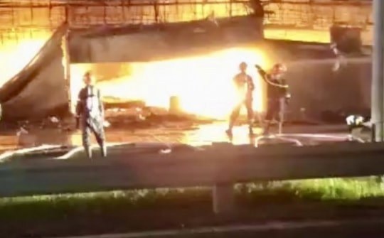 Cửa hàng Điện máy Xanh ở An Giang bị thiêu rụi lúc rạng sáng