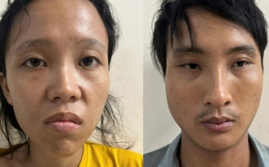 Vợ chồng bạo hành bé trai ở TP HCM: "Dì ghẻ" chế nước sôi lên chân cháu bé