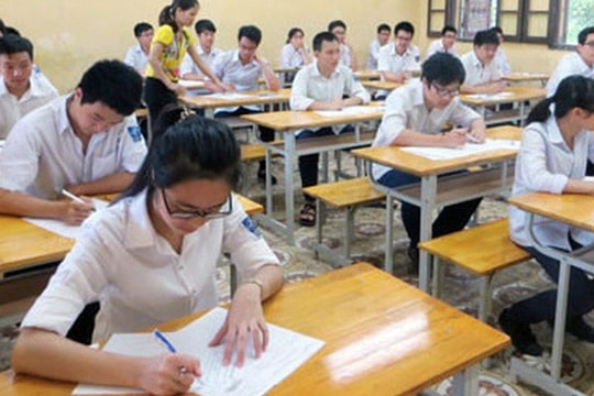 Bốc thăm môn thi thứ 3 vào lớp 10: Chưa phù hợp, gây áp lực tới học sinh