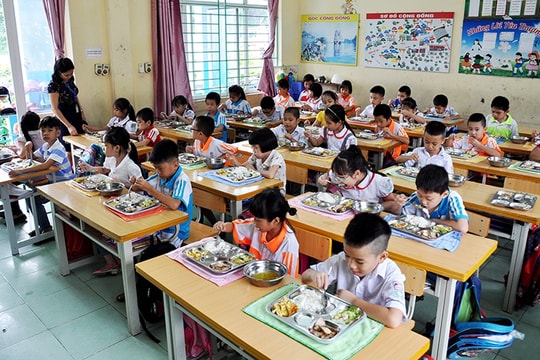 Chế độ của giáo viên tại trường có học sinh bán trú