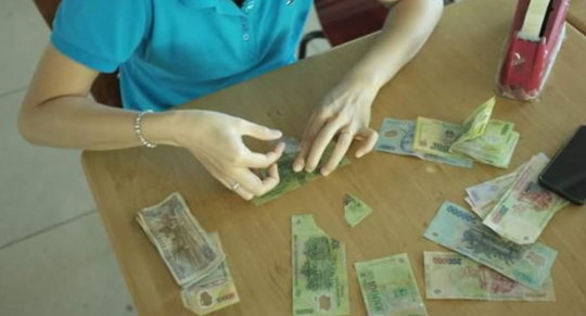 Hướng dẫn đổi tiền không đủ tiêu chuẩn lưu thông theo quy định mới nhất