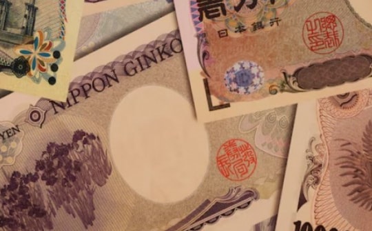 Đồng yên giảm mạnh xuống mức thấp nhất kể từ ngày 16/8, quan chức ngoại hối Nhật Bản đưa ra cảnh báo nóng