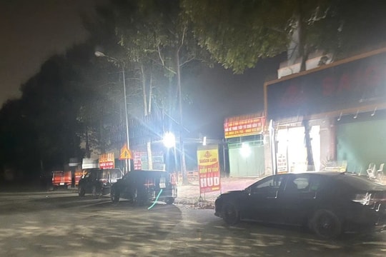 Khách đầu tư lái ô tô đi xem đất cả đêm